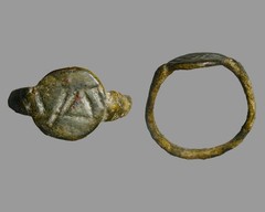 Ancient Near Eastern Phoenician Bronze Signet Ring Inscribed Paleo-Hebrew Letter