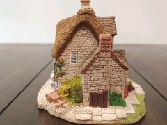 Lilliput Lane Village Shops Penny Sweets Cottage Exc. Condition with Deed