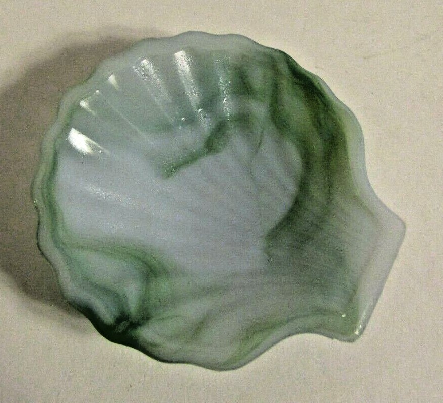 Akro Agate Shell Dish Trinket Tray Ashtray White and Green Swirls