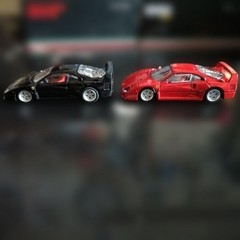Tomica Limited Vintage Neo Ferrari F40 Diecast 2-Pack Red & Black Models