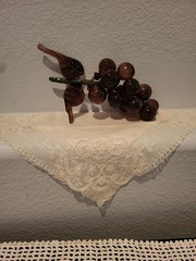 Vintage MCM Hand Blown Purple Amethyst Art Glass Bunch of Grapes