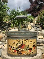 Vintage Jean Dewey Signed Primitive Painted Toleware Bail Handle Tin Lunchbox