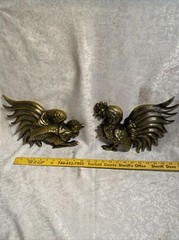 Vintage Pair Rooster Cocks Fighting Wall Hanging Decor Rustic Art Cast Aluminum