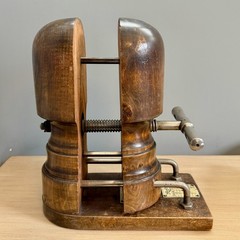 Antique Reslaw Mechanical Millinery Wooden Hat Stretcher Shop Display Stand​