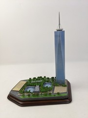 One World Trade Center by The Danbury Mint 10.5” Original Foam And Box