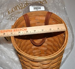 Longaberger Foyer Basket in Light Brown /Protector–signed+2006