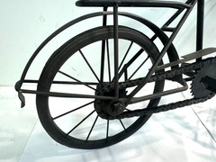 Large 19.5″ L Collectible Wooden & Wrought Iron Bicycle Model Black Vintage
