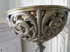 FABULOUS Vintage Metal STATUE 2 CHERUBS with Ornate Bowl HOLDER on Top