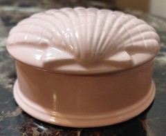Vintage 1975 Fitz & Floyd Pink Ceramic Shell Trinket Box
