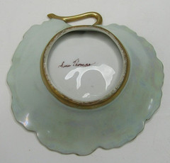 VTG Sue Thomas Leaf Shaped Trinket Dish Gold Accents 6″