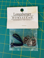 LONGABERGER Homestead pewter BEE tie-on – new in package
