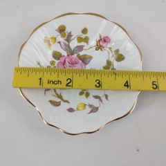 Royal Tara Ireland Roses Floral Seashell Shaped Trinket Dish Fine Bone China