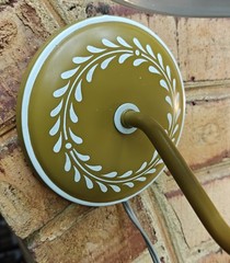 Vtg Toleware Tole Ware Mustard Yellow White Portable Wall Lamp Sconce Working