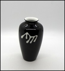 Noritake MCM Modernist Black Glaze Small Bud Vase Abstract Leaf Motif 4.75in