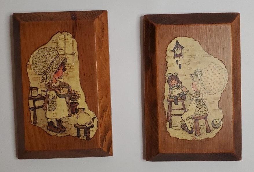 Wood Handmade Plaques Hobby 70s Style Primitve Country 2 Count 3.88″ Wide 6″ Tal