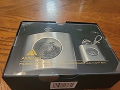 Axxents BIG MOUTH BASS 5 ounces & 1 ounce Flask Set