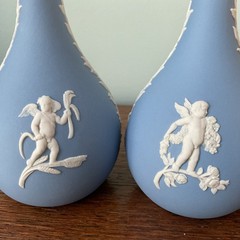 Wedgwood Blue Jasperware Four Seasons Cherubs Salt & Pepper AND Pair Bud Vases