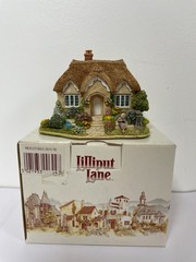 Lilliput Lane Catkin Cottage – The British Collection 1997 – Handmade in England