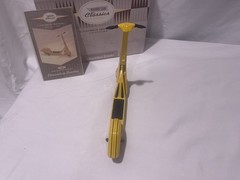 Hallmark Kiddie Car Classic 1937 Steelcraft Streamline Scooter QHG6301