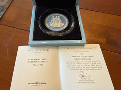 2018 Wedgwood Blue Jasperware 5 Pound Coin The Three Graces Ltd Ed 449 COA Box