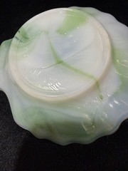 4-AKRO AGATE SLAG GLASS CLAM SHELL TRINKET DISHES IN FOUR DIFFERENT COLORS