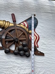 1967 Sexton Revolutionary War Cannon 13 Star Flag Metal Wall Decor