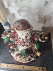 Danbury Mint Lighted The Peanuts Christmas Snowman Charlie Brown Snoopy