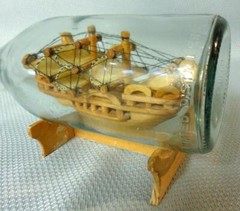 UN Classic Spanish Galleon Ship in a Bottle