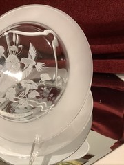 Vintage Avon Etched Hummingbird 8″ Diameter Plates 24% Lead – Set of 2
