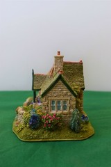 Lilliput Lane Cottages The Bobbins Mint in original box with deed. L2178