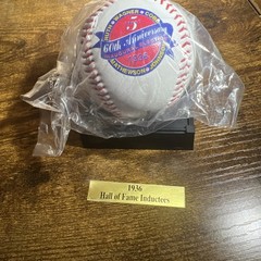 Vintage 1936 Hall Of Fame Commemorative Baseball w/ Display Stand 1996 Avon USED
