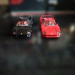 Tomica Limited Vintage Neo Ferrari F40 Diecast 2-Pack Red & Black Models