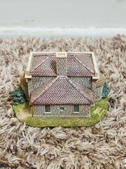 Lilliput Lane English Country Estates “The Banqueting House” 1994 – Mint in box.