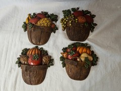 Set Of 4 Vintage Sexton 1978 Metal Wall Plaque Art Vegetables/Fruits n Baskets