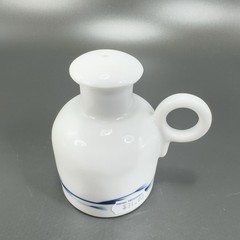Kari Trestakk Of Norway By Cardinal Philippines Porcelain Salt And Pepper Shaker