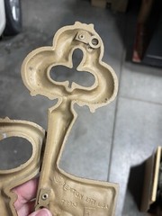 Set Of 2 Sexton Cast Metal Wall Skeleton Keys Gold Brass 1971