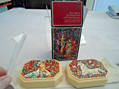 VINTAGE Avon Perfumed Soaps – TAPESTRY Two 3 oz. Hostess Bars Original Packaging