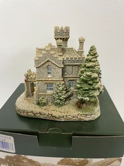 Lilliput Lane “Eamont Lodge” – Christmas Lodge Collection 1991 – Handmade in Uk