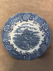 English Village by Salem China Co. Olde Staffordshire 10″ Dinner Plate