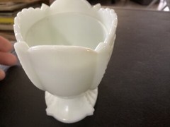 Small White Oval Glass Unbranded Dish with Cherry’s and Grapes on it