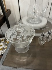 Crystal Etched Avon Hummingbird 1980 Collection Lot Of 45 Pieces Made in France