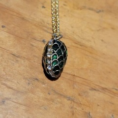 Stauer Green Enamel Rhinestone Egg & Necklace With Stand NEW IN BOX