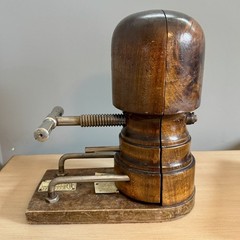 Antique Reslaw Mechanical Millinery Wooden Hat Stretcher Shop Display Stand​