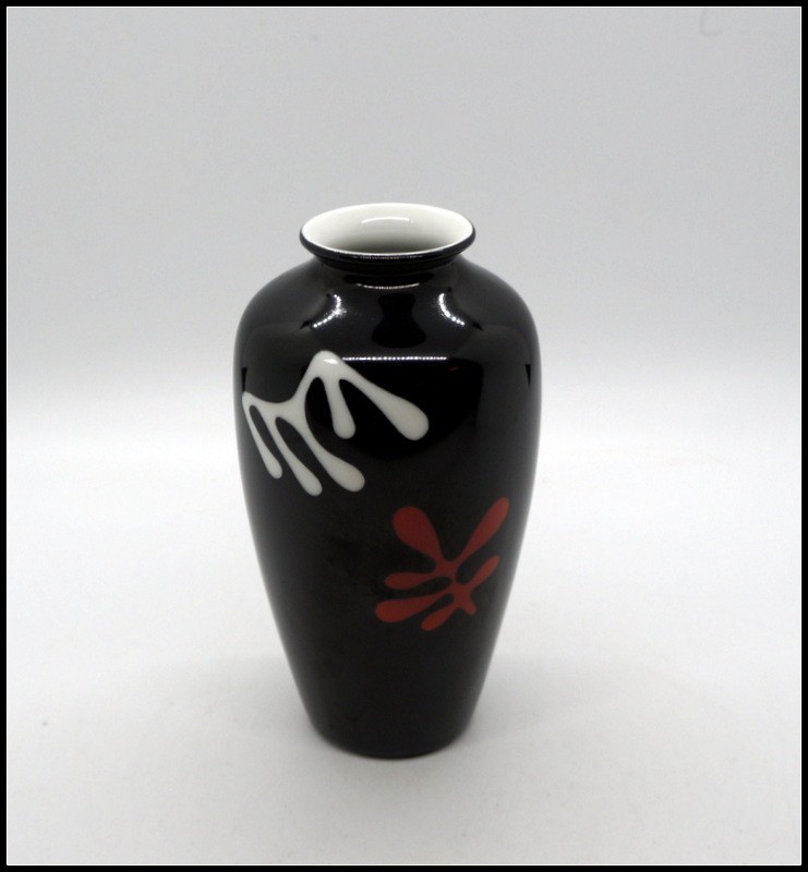 Noritake MCM Modernist Black Glaze Small Bud Vase Abstract Leaf Motif 4.75in