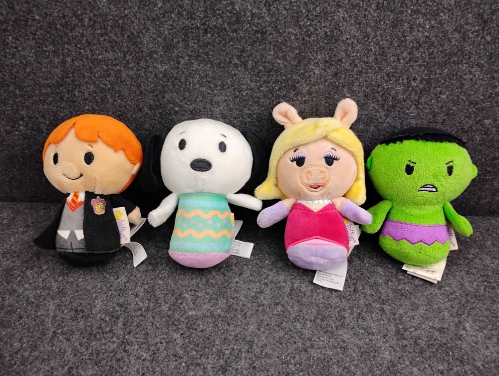 Hallmark Itty Bittys Lot Variety Hulk Harry Potter Ron Weasley Snoopy Miss Piggy