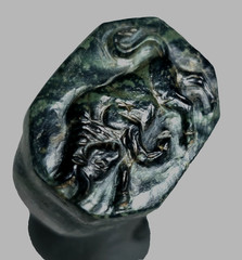 300 BC Authentic Ancient Roman hololith Ring Engraved Gemstone Bull MUSEUM GRADE