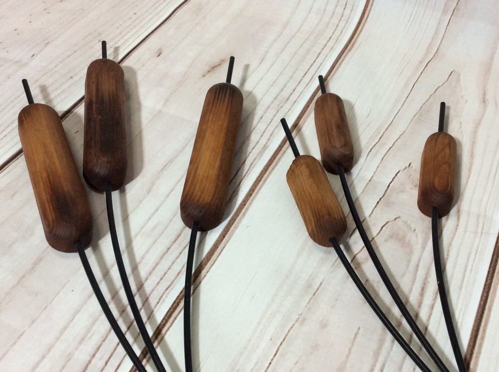 🌱 🍁 🌻 MCM Wood And Metal CATTAIL REEDS Wall Art Decor 🌱 🍁 🌻
