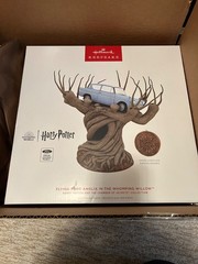 2025 HALLMARK-HARRY POTTER- FLYING FORD ANGLIA IN THE WHOMPING WILLOW NEW IN BOX