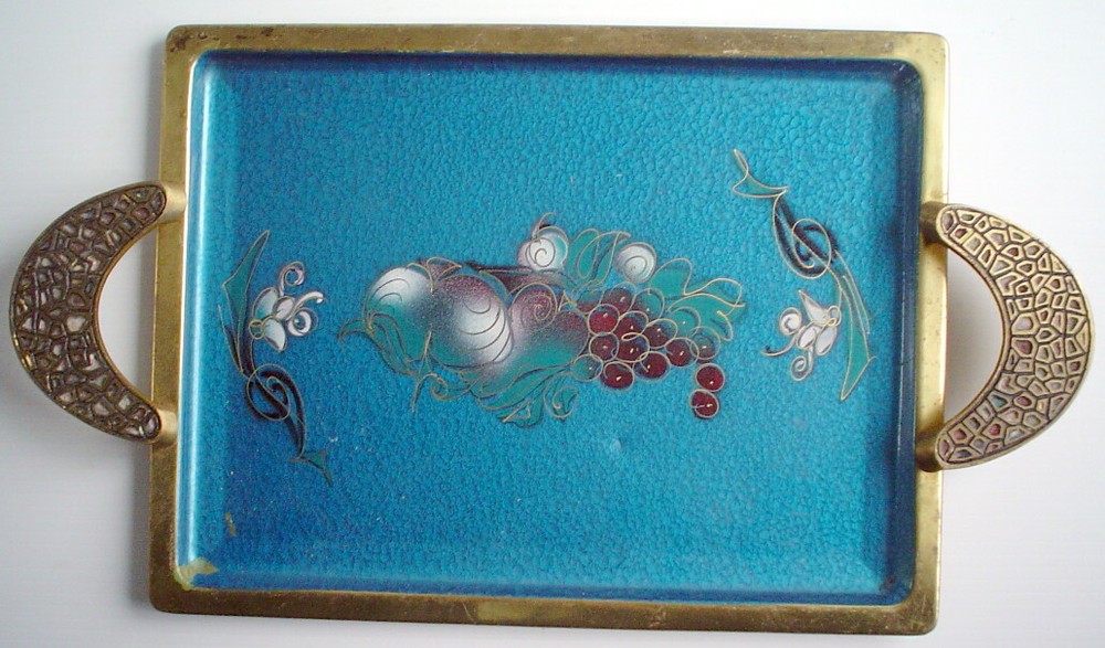 ONE VINTAGE TRAY, MADE IN ISRAEL***** UN ANCIEN PLATEAU FAIT EN ISRAEL