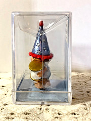 2000 HALLMARK MERRY MINIATURE HAPPY HATTERS TINY TOPPER FIGURINE